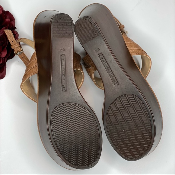 Tommy Hilfiger Signature Logo Thong Platform Wedge Camel Color Sandals 9 1/2M - Picture 8 of 8